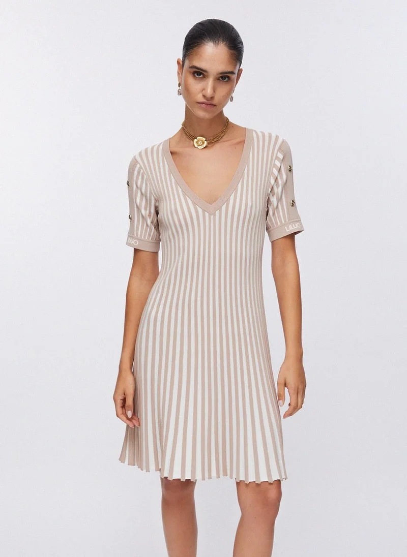 ليو جو Short knit dress